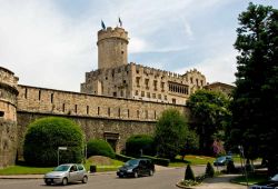 Il Castello di Trento, un tempo di proprietà della chiesa  e suoi grandi giardini - © Skowronek / Shutterstock.com