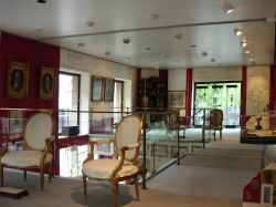 Gli interni di Farina Haus a Colonia, adibita a sede del Museo del Profumo.