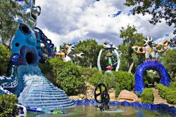 Il magico mondo di Niki de Saint Phalle all'interno del Giardino dei Tarocchi di Capalbio