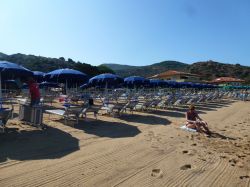 La spiaggia attrezzata di Campese