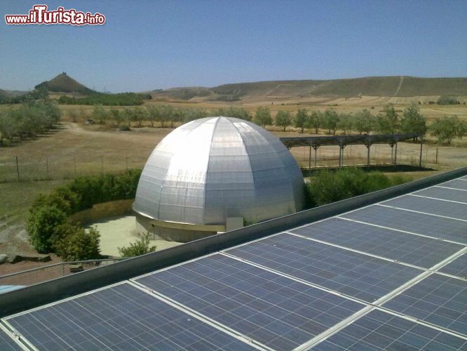 Immagine La cupola del Planetario del Parco Sardegna in Miniatura a Tuili