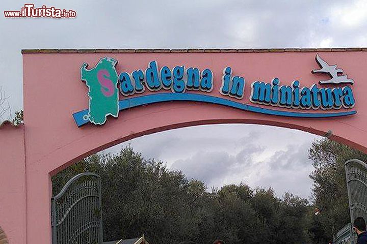 Immagine Ingresso al parco tematico di Sardegna in miniatura