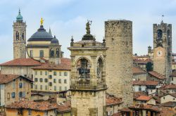 La skyline spettacolare di Bergamo Alta, un borgo ...