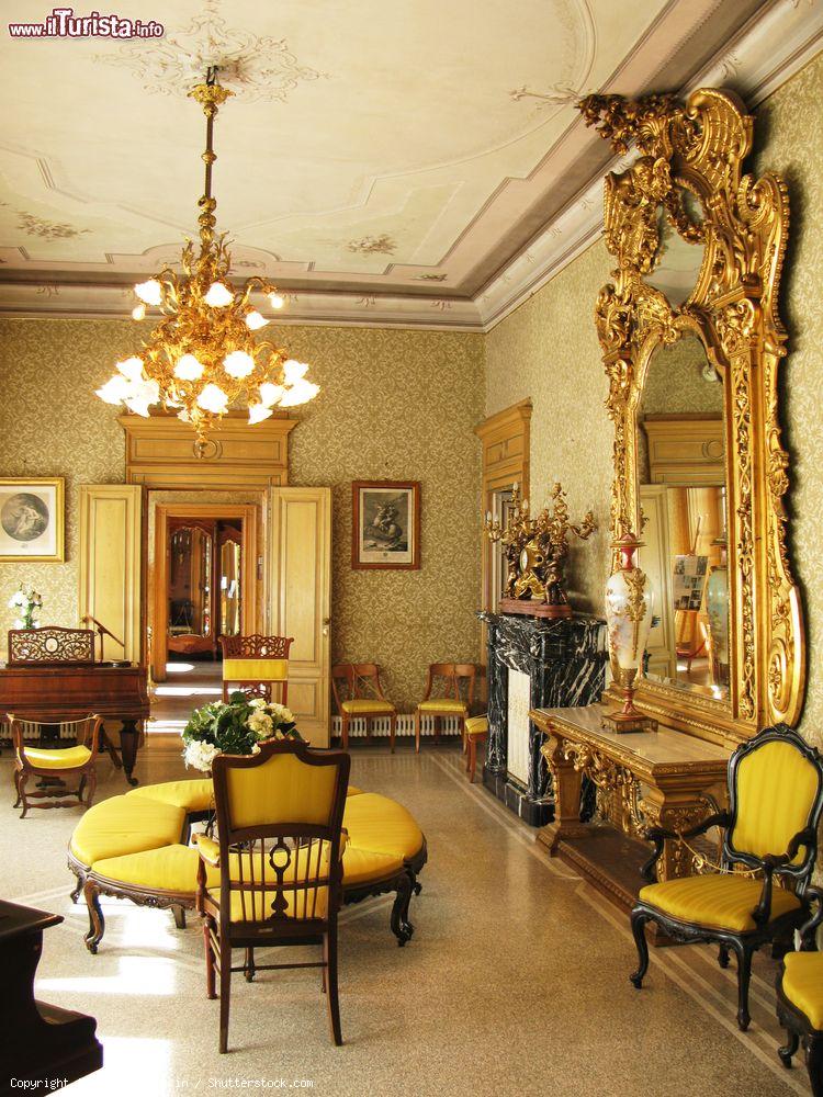 Immagine Il percorso espositivo della visita a Villa Monastero (Varenna, Lago di Como) si sviluppa in 14 sale - foto © Alexander Chaikin / Shutterstock.com