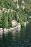 Villa Monastero e il suo splendido giardino a lungo la sponda orientale del Lago di Como, nel paese di Varenna (Lecco) - foto © lulu and isabelle / Shutterstock.com