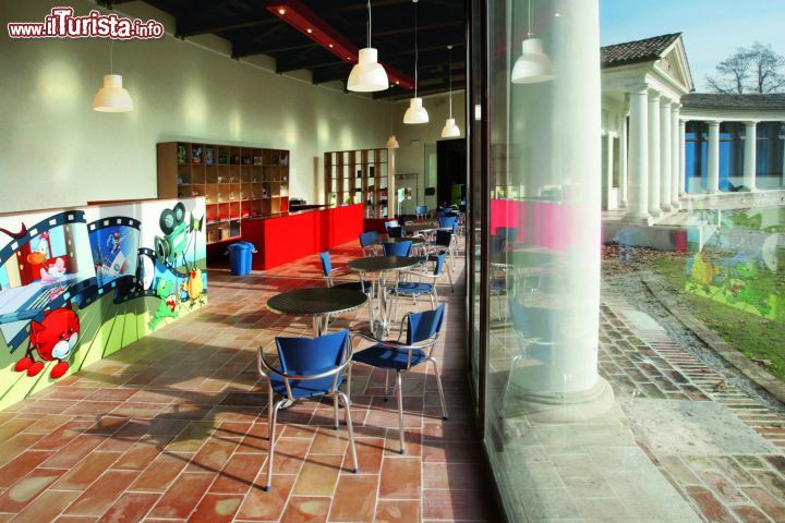 Immagine Il Bookshop all'interno del Parco degli Alberi Parlanti di Treviso - © Gruppo Alcuni