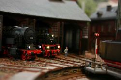 Un particolare dell'esposizione di trenini che rendono Mondotreno a Rablà in Alto Adige come una meta perfetta per la vacanza di famiglie con bambini - © Mondotreno