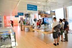 La visita al museo delle Scienze, il MUSE di Trento - © Vincenzo De Bernardo/America Studio / Shutterstock.com