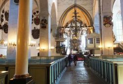 Interno della Cattedrale di Santa Maria Vergine in centro a Tallinn  - © Ethan_Doyle_White - CC BY-SA 3.0 - Wikipedia