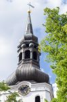 Il campanile della chiesa intitolata a Santa Maria Vergine, la cattedrale protestante di Tallinn - © Alex Polo / Shutterstock.com