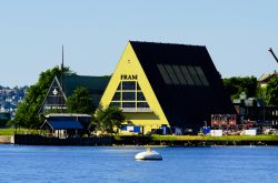 Il Fram Museum fotografato dall'isola di Hovedoya a Oslo - © Nanisimova / Shutterstock.com 