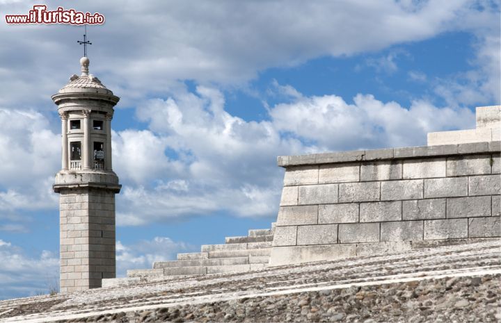 Immagine Dettaglio del complesso del Tempio Canoviano di Possagno - © Moreno Soppelsa / Shutterstock.com