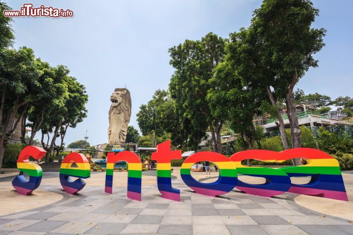 Immagine Il Sentosa Merlion park (Singapore) - © Noppasin / Shutterstock.com