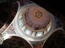 La grande cupola del Duomo di Mantova - © Mattana - CC BY-SA 3.0 - Wikipedia