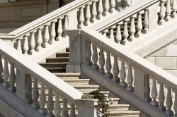 Il dettaglio dell scalinata d'accesso a Villa Reale di Monza - © Claudio Giovanni Colombo / Shutterstock.com
