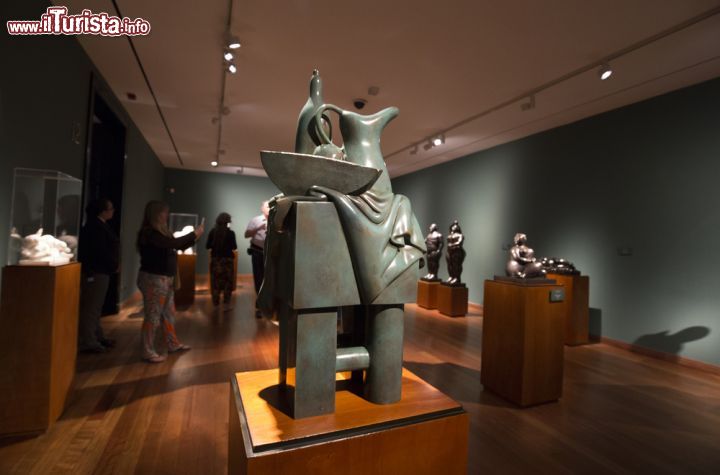 Immagine Il magico mondo di Botero presso l'omonimo museo di Bogotà - © posztos / Shutterstock.com