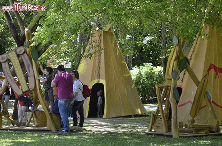 Immagine Il villaggio apache di Fiabilandia a Rivabella di RImini - © Fiabilandia