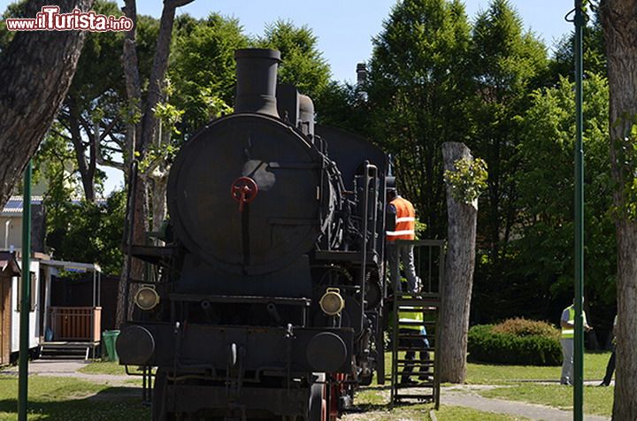 Immagine Il trenino del far west a Fiabilandia - © Fiabilandia