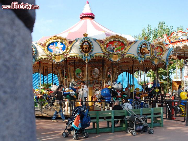 Immagine Uno scorcio del Borgo Magico di FIabilandia, la sezione dedicata ai bambini più piccoli del parco divertimenti vicino a Rimini - © Fiabilandia