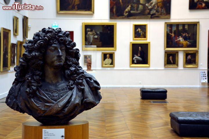 Immagine Il busto di Luigi XIV realizzato da Marc Arcis nel 1674 è ospitao nella sala al primo piano del Musée des Augustins di Tolosa.