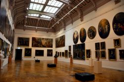 In questa sala del primo piano del Musée des Augustins di Tolosa (Toulouse) sono ospitati alcuni grandi maestri della pittura europea, come il bolognese Guido Reni.