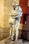 Una suggestiva scultura di marmo ospitata all'interno del Musée des Augustins di Tolosa (Toulouse), Francia.