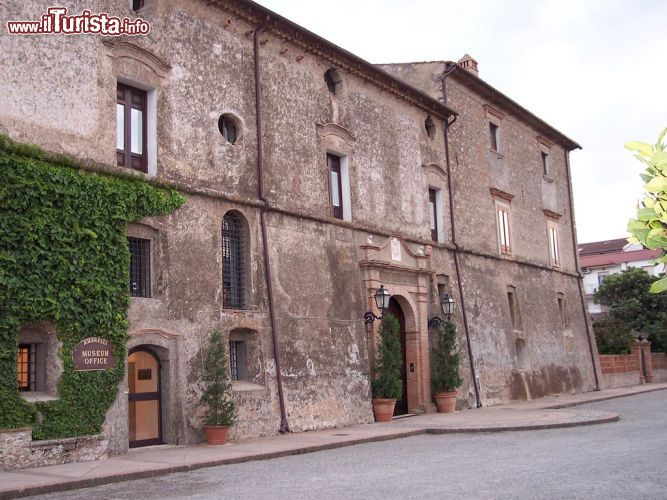 Immagine L'antico palazzo che ospita il Museo della Liquirizia Amarelli a Rossano, in Calabria - © Vale maio - Wikipedia