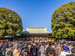 Il piazzale davanti al Santuario Meiji di Tokyo - © Takashi Images / Shutterstock.com 