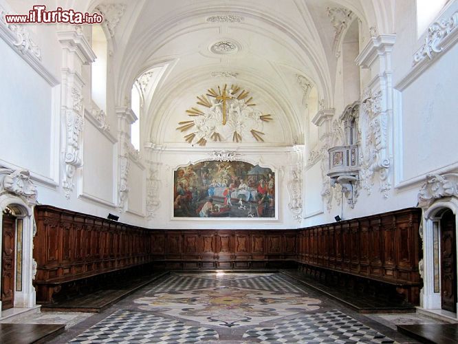 Immagine Il refettorio della Certosa di San Lorenzo, il monumento Patrimonio Unesco a Padula, in Campania - ©  Velvet -  CC BY-SA 3.0 - Wikipedia