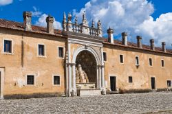 Una porzione del Cortile d'ingresso della Certosa di Padula in Campania