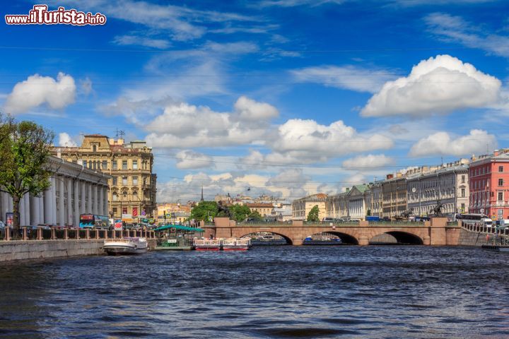Immagine Il Ponte Anichkov sulla Fontanka, una delle viste che si possono ammirare percorrendo la Prospettiva Nevskij a San Pietroburgo