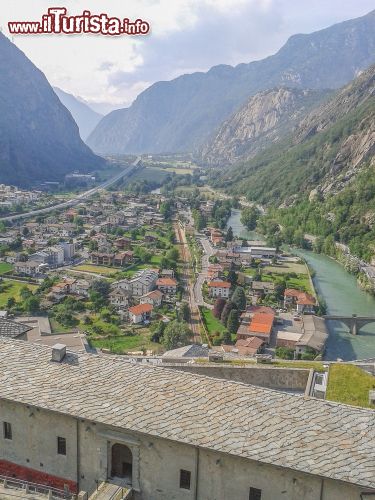 Immagine Il panorama che si gode dal Forte di Bard sulla valle della Dora Baltea