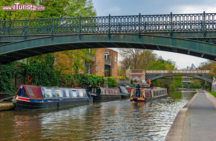 Immagine I ponti sul Regent's canal, siamo a Little Venice a nord di Paddington, a Londra