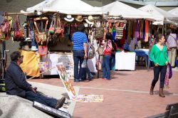 Il Mercato delle Pulci di Bogotà, lo potete visitare nel quartiere Usaquen, nel centro della capitale della Colombia - © Ivan_Sabo / Shutterstock.com 