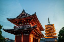 Il tempio buddhista di Asakusa Senso, a Tokyo. E' uno dei due più importanti santuari del quartiere