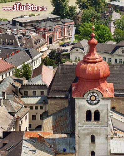 Immagine Il campanile della chiesa di Nonnberg, Salisburgo- © 46266214 / Shutterstock.com