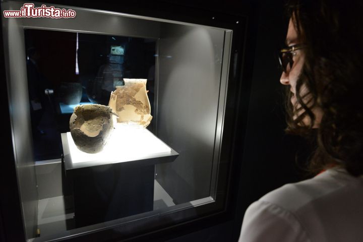 Immagine La visita al Museo Archeologico di Saint-Martin-de-Corléans, collegato all'area megalitica coperta di Aosta, la più grande d'Europa - © www.regione.vda.it
