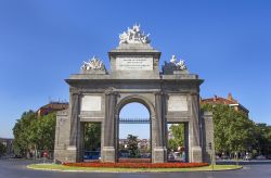 Porta di Toledo, Madrid: questo munumentale punto ...