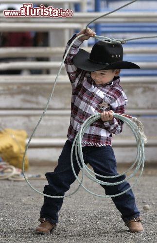 Piccolo cowboy in erba nel Wyoming. Credit: Steven Smith