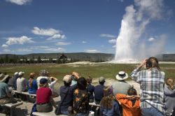 Old Faithful, il geyser che erutta con regolarità ...