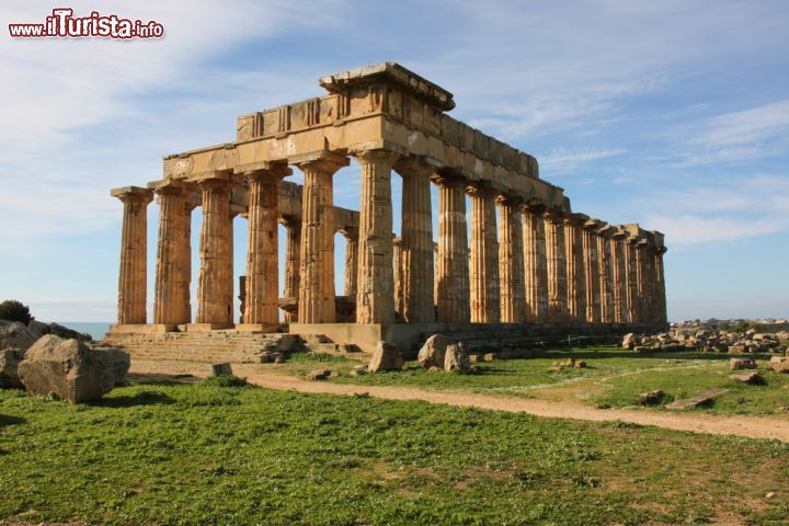 Immagine Belllissimo tempio dorico: siamo negli scavi di Selinunte, in Sicilia