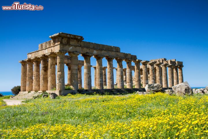 Immagine Il tempio di Hera o tempio E una delle meraviglie del parco archeologico di Selinunte in Sicilia