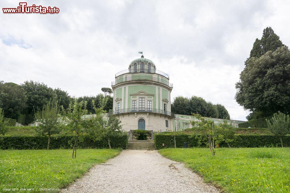 Immagine L'antico padiglione della Kaffeehaus visto dai giardini Boboli durante una giornata nuvolosa a Firenze, Italia - © starmaro / Shutterstock.com