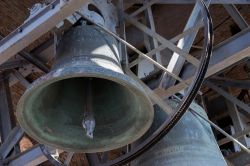 Dentro la cella campanaria di Torre dei Lamberti a Verona - © Philip Bird LRPS CPAGB / Shutterstock.com 