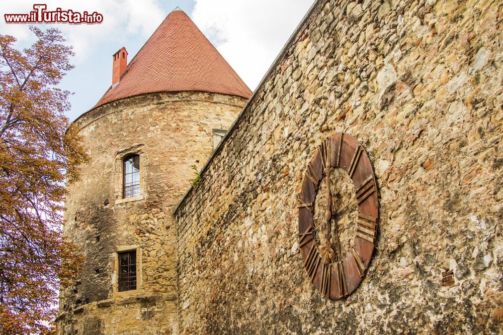 Immagine Le mura del Kaptol con l'orologio. Siamo a Gornji Grad a Zagabria