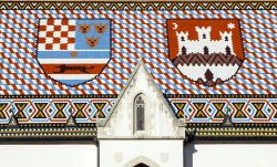 Il colorato tetto della Chiesa di San Marco, Gornji Grad a Zagabria