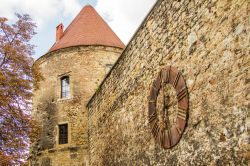 Le mura del Kaptol con l'orologio. Siamo a Gornji Grad a Zagabria