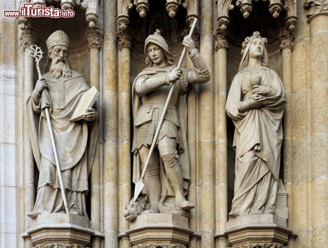 Immagine Un particolare delle statue poste all'esterno della Cattedrale di Zagabria