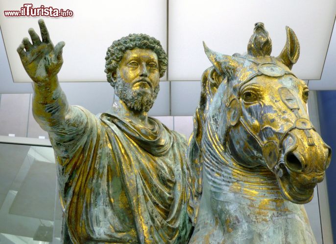 Immagine Marco Aurelio la famosa statua equestre in bronzo dei Musei Capitolini