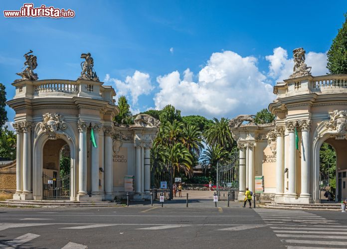 Immagine L'ingresso monumentale del Bioparco di Roma, all'interno di Villa Borghese